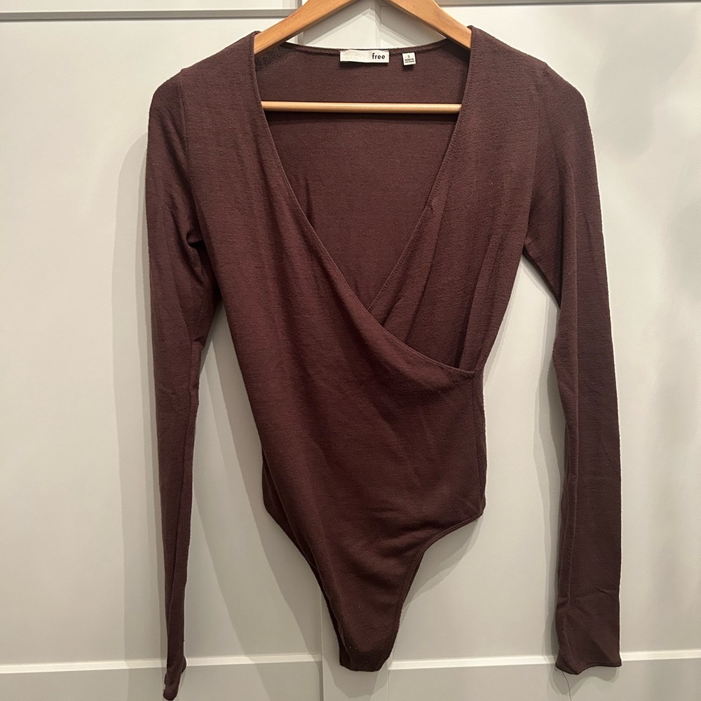 Wilfred Free Long Sleeve Bodysuit in Plum
